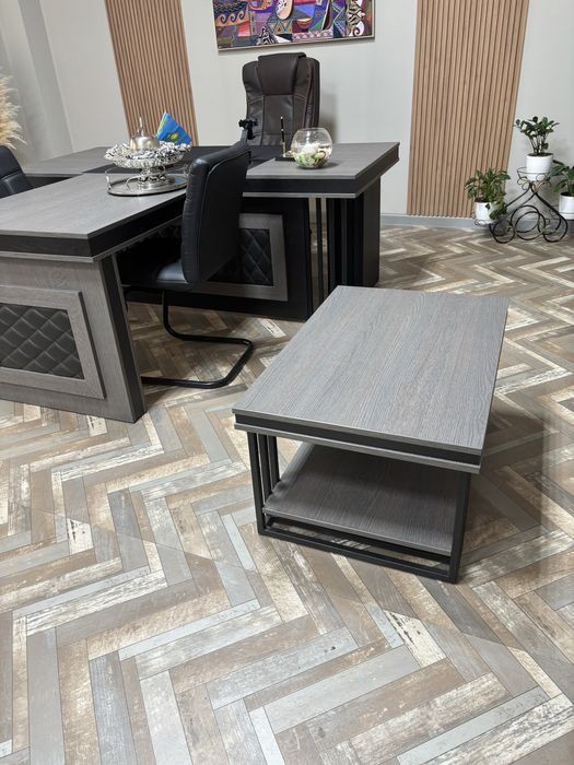 Продам офисный мебель