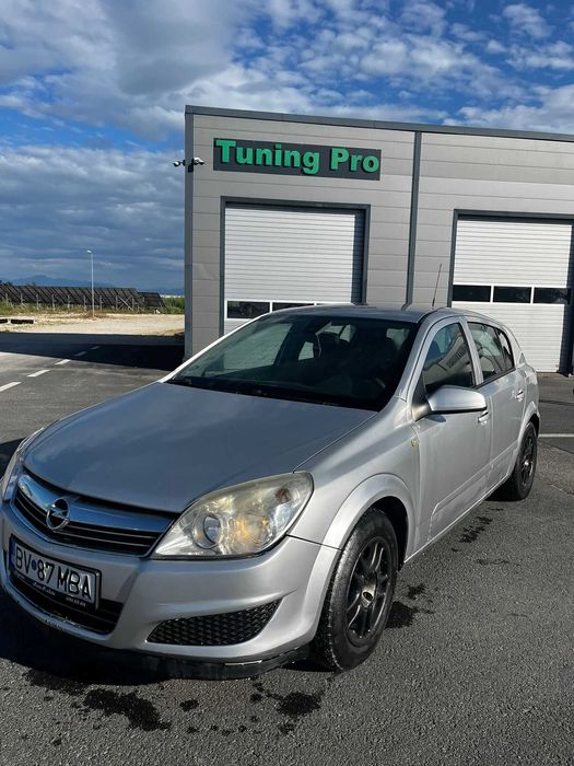 OPEL Astra 2009