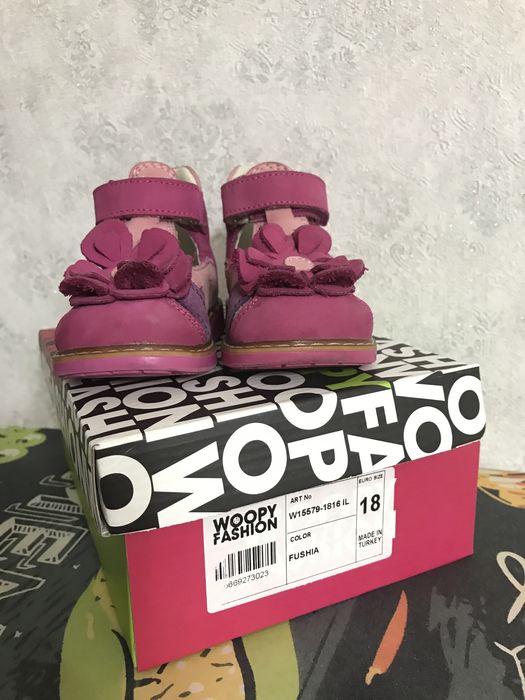 Продам ортопедические сандалии на девочку