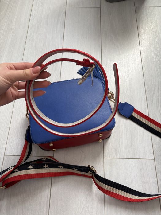 Дамска чанта с коланче