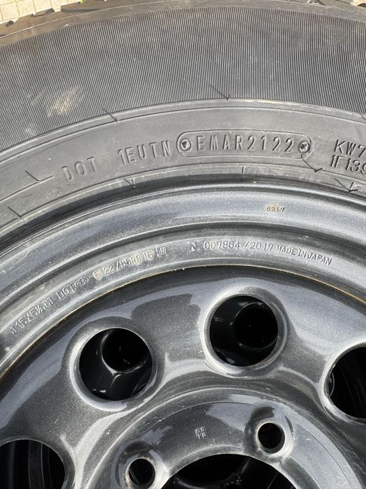 Dunlop /AT20  195/80/15 All Terrain