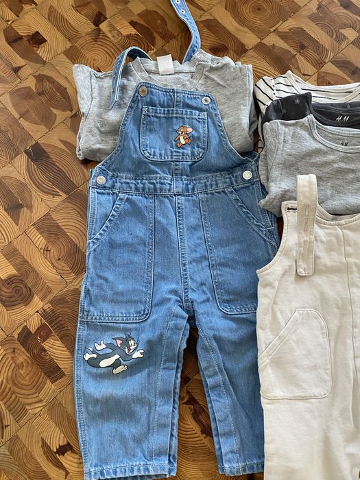 Lot haine H&M marimea 80 (salopeta, body, pijamale)
