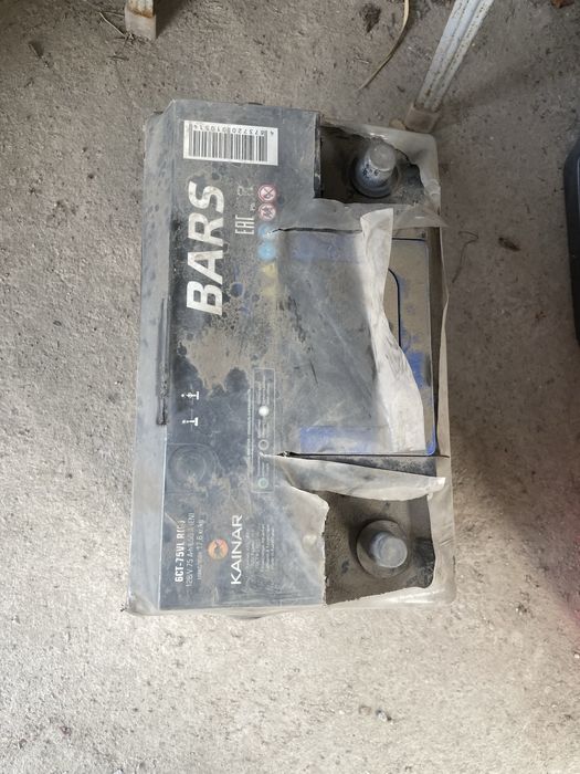 Аккумулятор 75А.