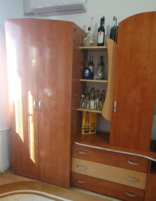 Mobilă pentru camera de zi