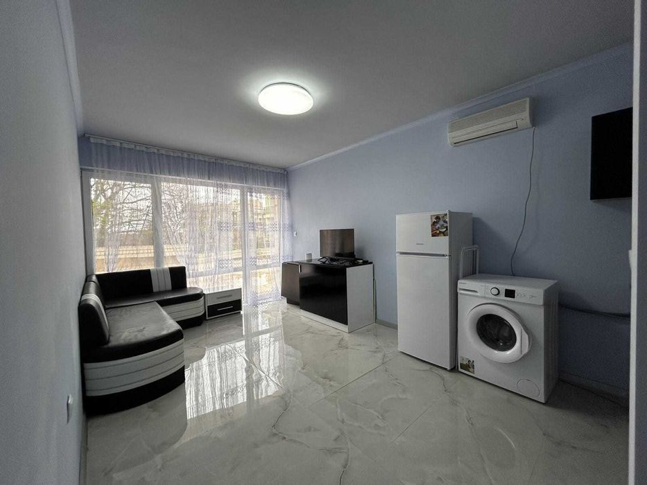 Продава се Двустаен апартамент в Варна, Младост 2 - 54 кв.м за 1228 €/кв.м - Снимка #3