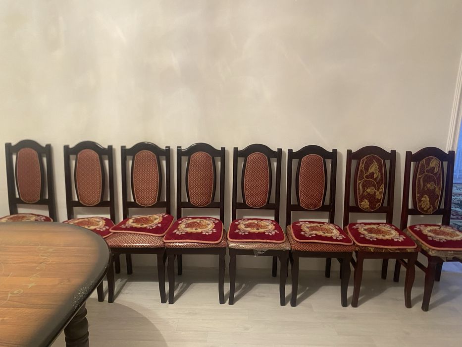 Продам стол и стулья