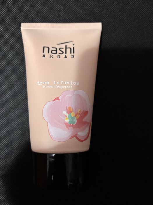 Nashi Argan Instant Hydrating Styling Mask / Ulei de par si parfrum