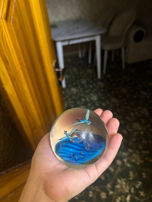 Декоративный винтажный прессованный шар из стекла