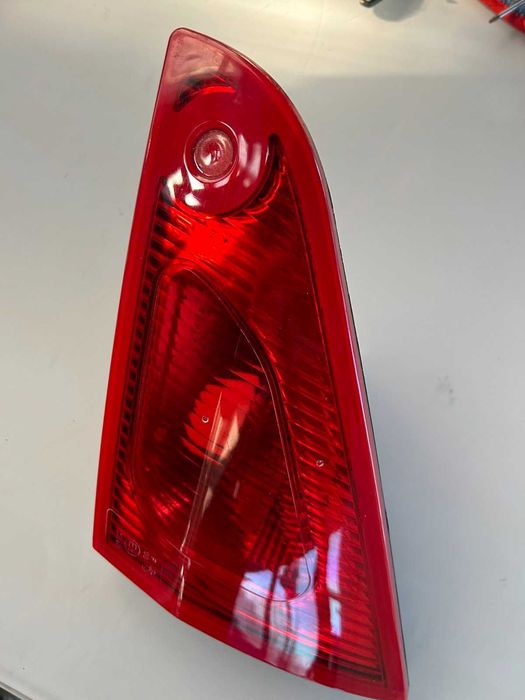 стоп десен  Mitsubishi colt 3врати 2005-2008 г. #573S.