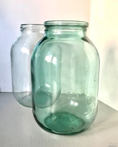 Продам банки 2 л