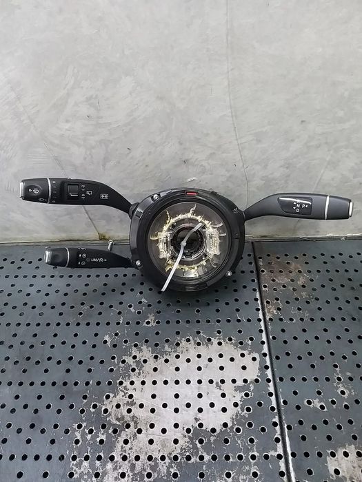 Bloc manete stergator parbriz semnalizare schimbator viteze tempomat spirala volan mercedes c class w205