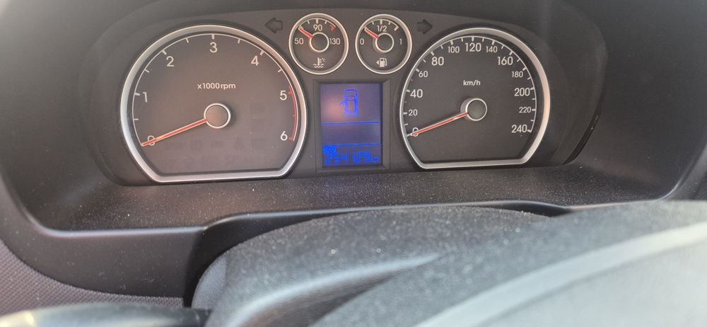 Хюндай И 30 Hyundai I 30 1 6 crdi