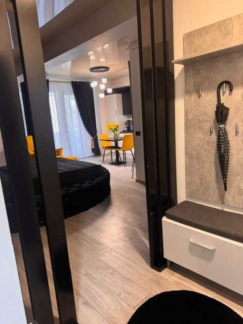 Studio de vanzare
