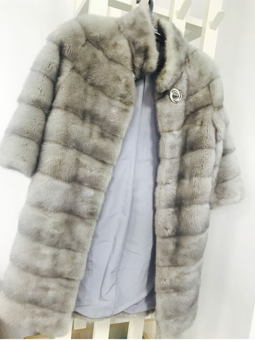 Продам норковую шубу