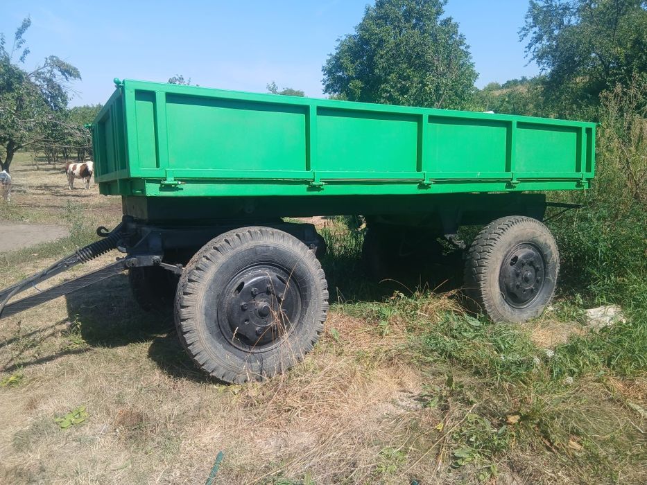 Vând sau schimb cu un tractor 445