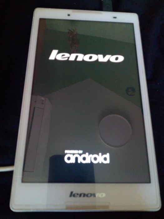 Калъф за таблет и таблет LENOVO TAB 2 A8-50