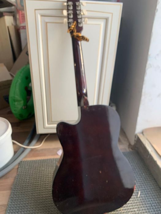 Гитары б/у продается