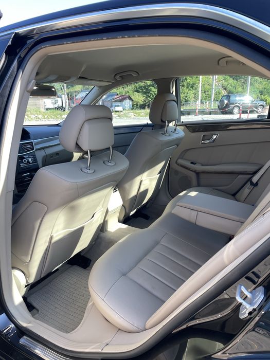 Mercedes E-Class W212