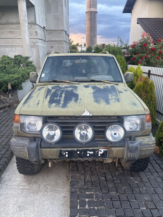 MITSUBISHI Pajero 1991