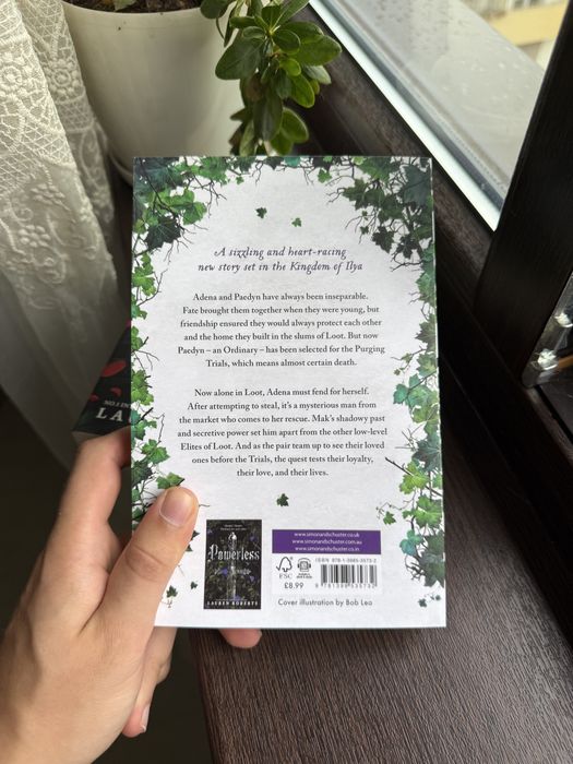 “Powerless”и “Reckless” - Lauren Roberts