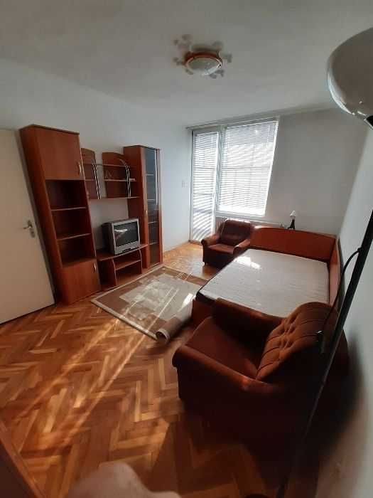 Дава се под наем Двустаен апартамент в София, Лозенец - 46 кв.м за 323.85 € - Снимка #3