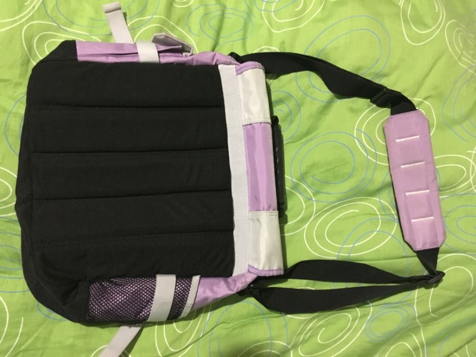 GAP чанта за лаптоп таблет лилава хастар с цветя