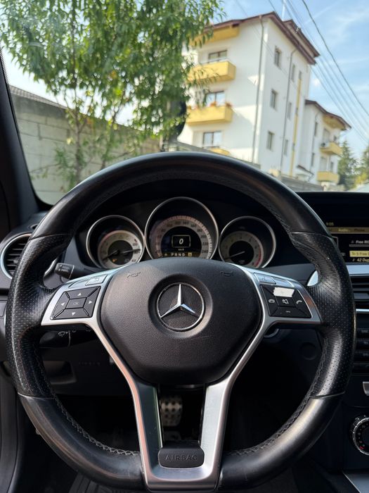 Mercedes Benz C250 (Benzina)