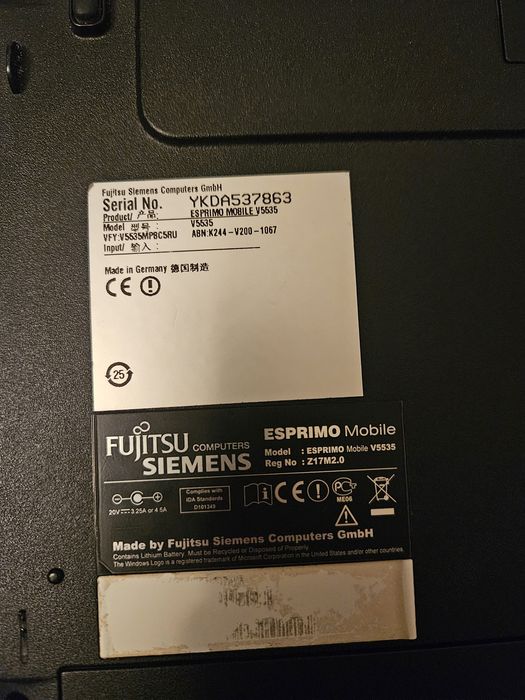 Ноутбук Fujitsu v5535