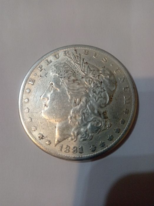 Монета от един долар