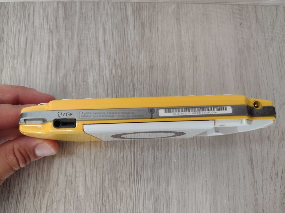 Sony PSP 2004 конзола