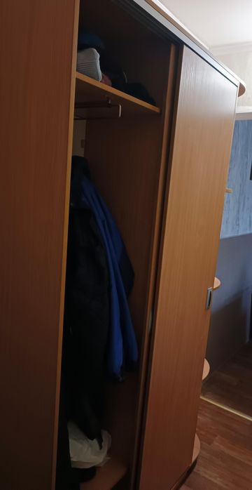 Шкаф купе в хорошем состоянии