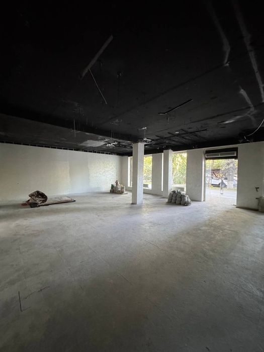 Аренда под Офис Ориентир Ганга 2400м2 4000$ торг