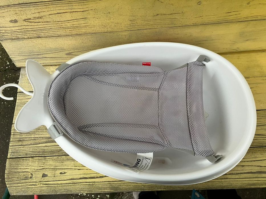 Cădiță inteligenta multifuncțională Skip Hop cu suport detasabil