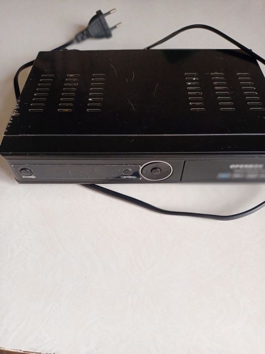 Продам спутниковый ресивер openbox fta 55