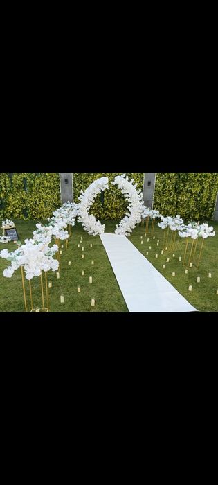 Aranjamente nunta, manechini, măsuță gatit, decor bride,