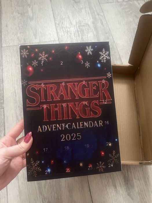 Очень странные дела. Адвент календарь