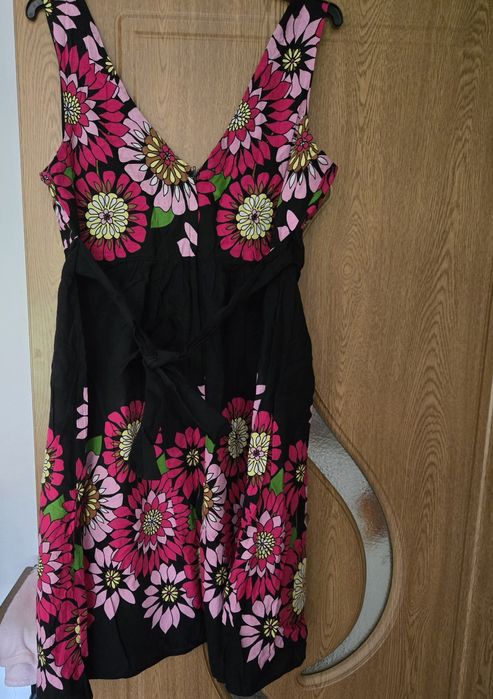 Vand rochita vara New Look