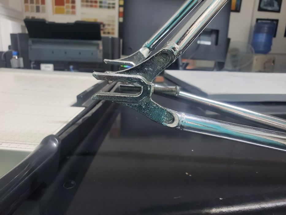 Рама для фикса хромированный