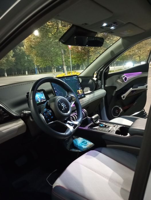 Byd yuan flagship 5 pozitsa