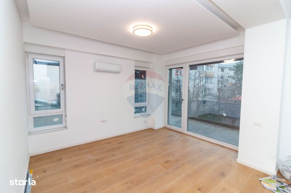 Apartament nou de 3 camere Nemobilat de inchiriat in zona Aviatiei