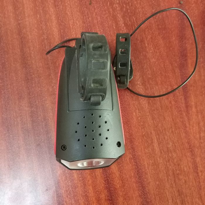 Продаётся фонарик для велосипеда