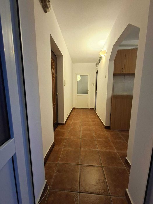 Apartament 2 camere decomandat, AFI Brasov, Centrul Civic, parcare