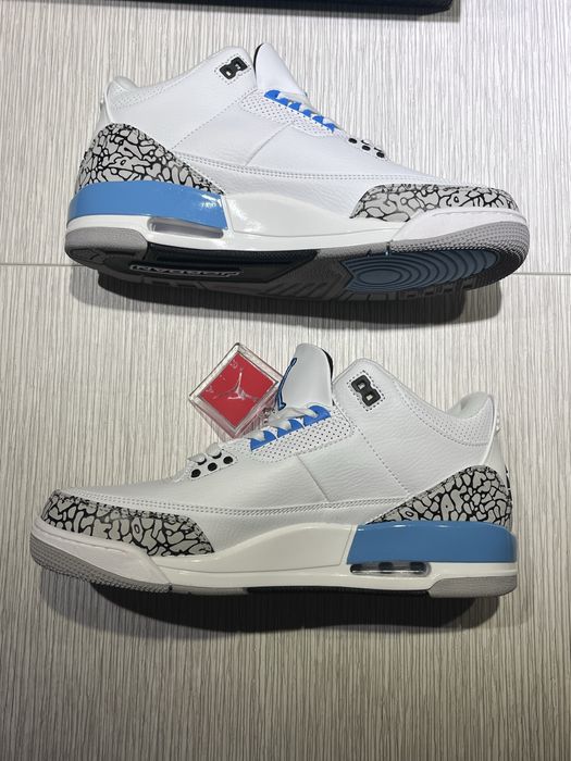 Nike Air Jordan 3 Retro "UNC" sneakers.