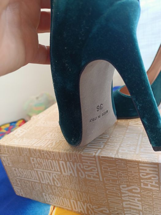 Pantofi stiletto catifea verde, eleganti