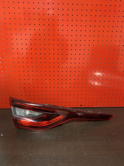 Stop stanga pe haion bec si led Renault Talisman sedan