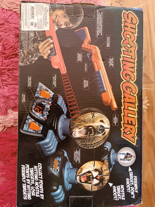 Игрушки.  И хотвилсы