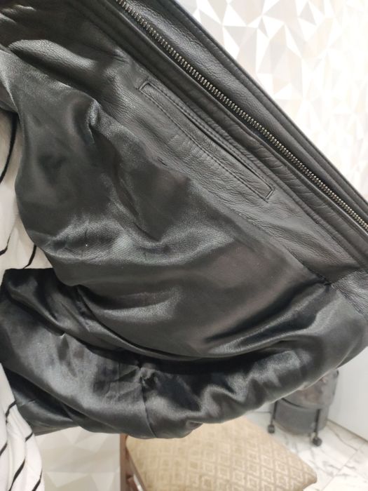 Продам коженную куртку