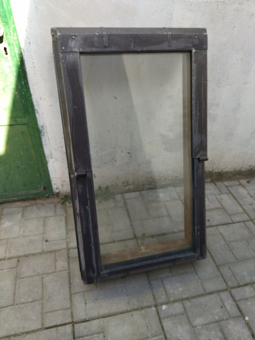 Покривен прозорец