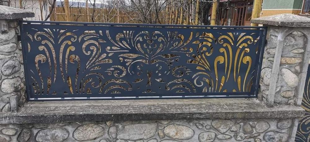 Porți din tablă decupată