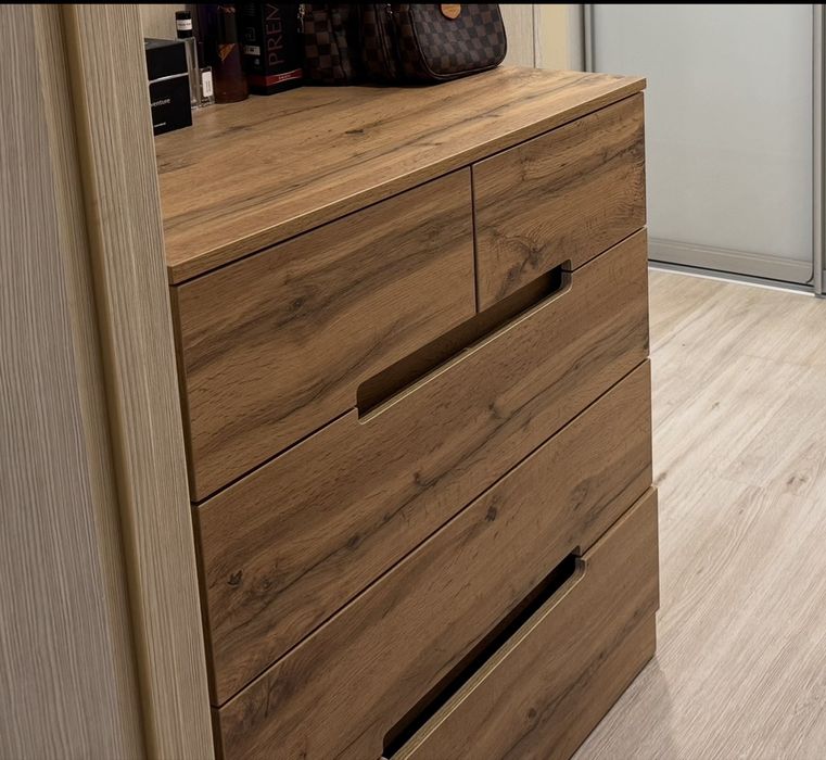 Продаётся спальный гарнитур в отличном состоянии